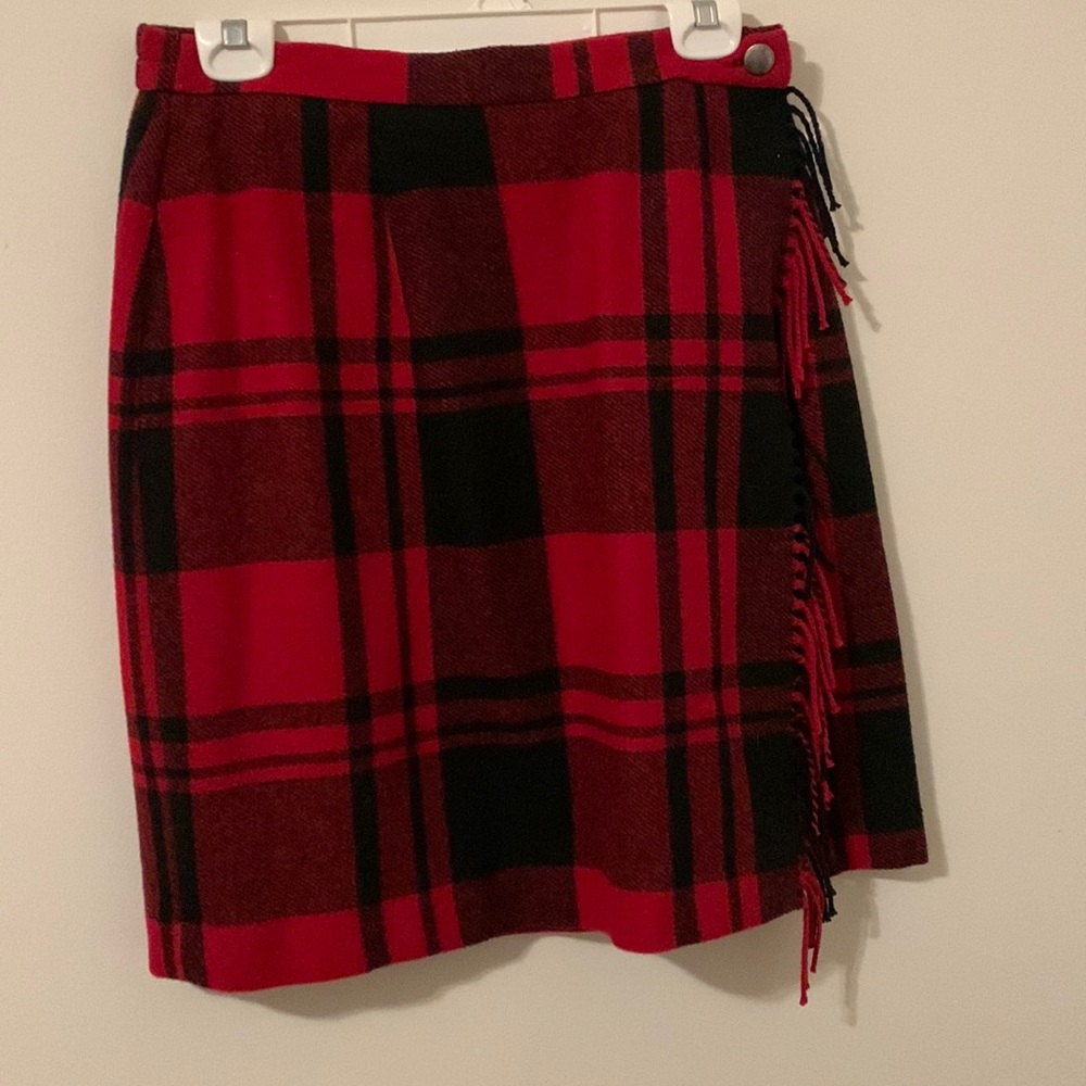 Portraits by Northern Isles darling plaid skirt. Size 12